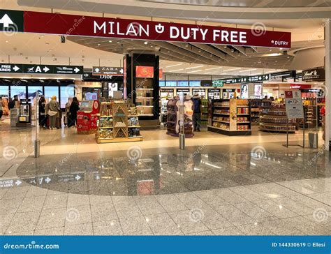 Shops at Malpensa International Airport, Milan 